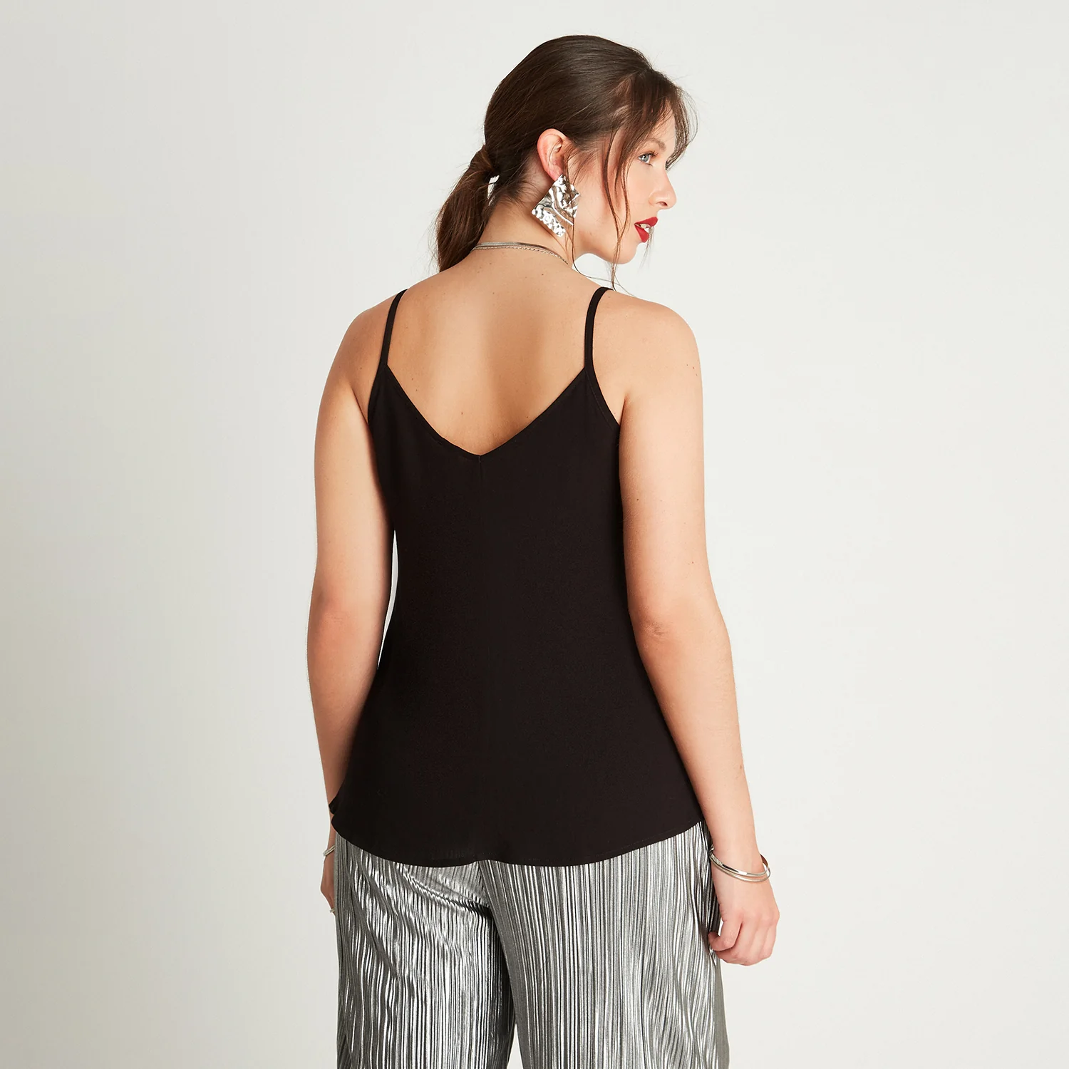 Blusa Negro Sin Manga - Imagen 2