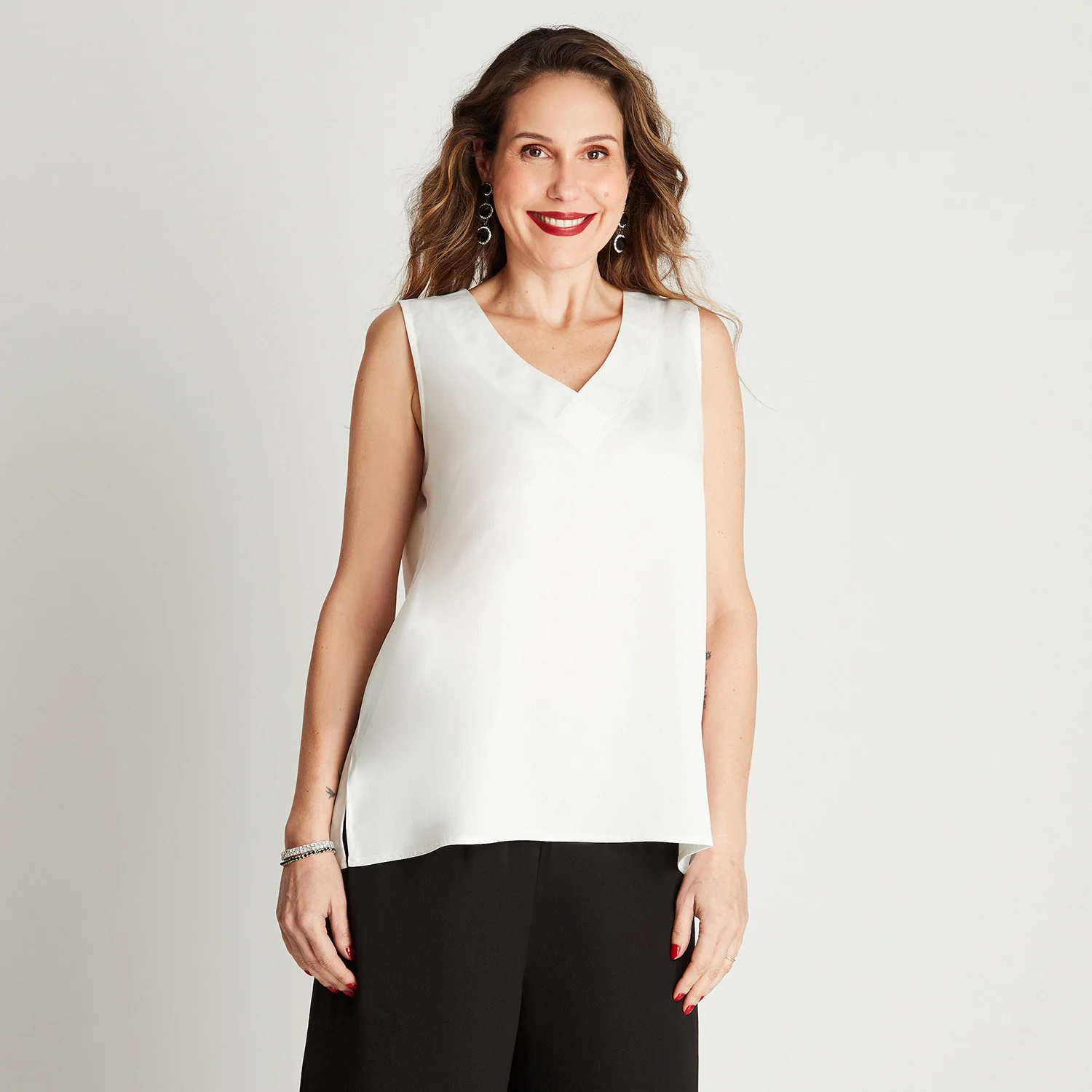 Blusa Blanco Sin Manga Cuello V