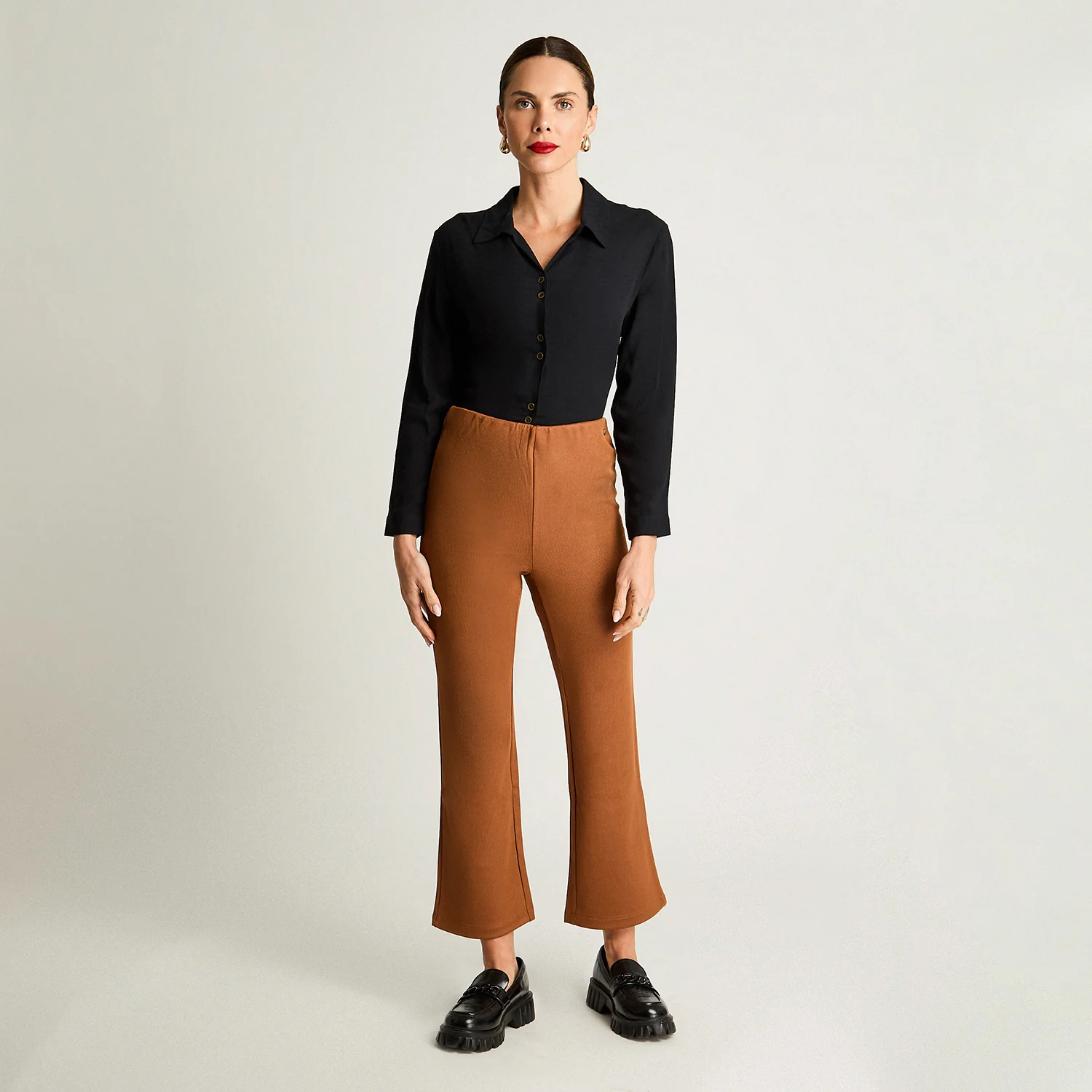 Calza Suede Mini Flare Camel A2053 - Imagen 4