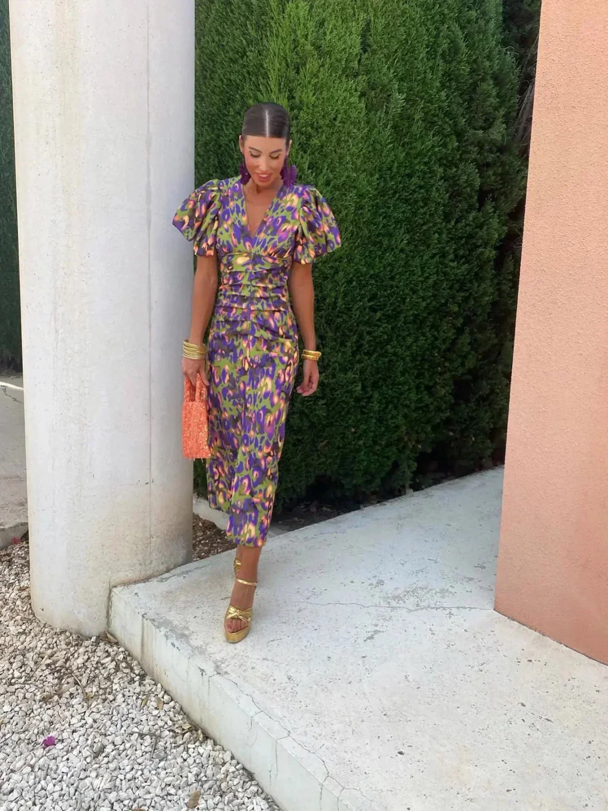 Ayla Ray | Vestido Midi Con Mangas Abullonadas Y Detalle Cut-Out - Imagen 5